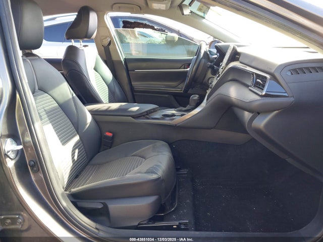4T1G11AK5MU575464 Toyota CAMRY SE