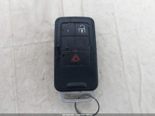 2016 VOLVO XC60 YV4612RKXG2811744 Photo 10