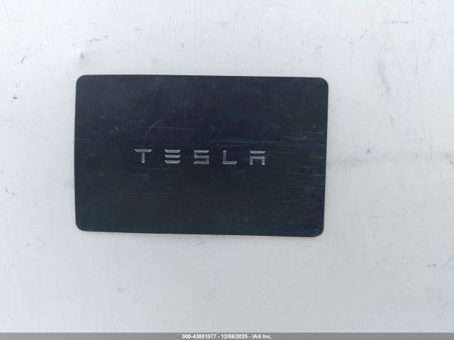 2021 TESLA MODEL Y 5YJYGDEE1MF157070 Photo 10
