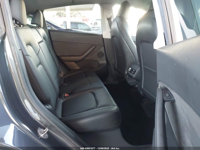 2021 TESLA MODEL Y 5YJYGDEE1MF157070 Photo 7