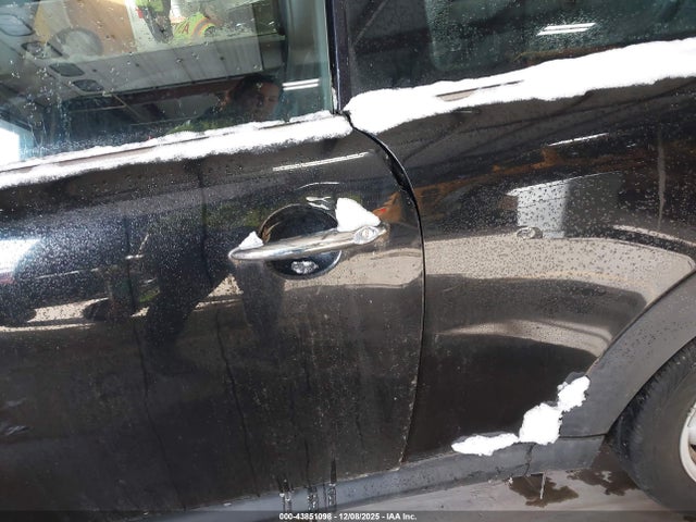 2010 MINI COOPER WMWMF3C57ATZ26739 Photo 5