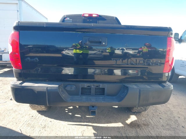 5TFUW5F12HX672352 Toyota Tundra Sr5 5.7l V8