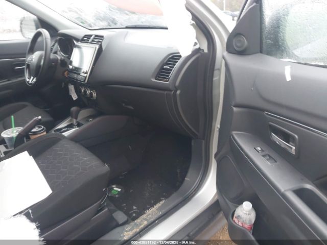 2025 MITSUBISHI OUTLANDER SPORT JA4ARUAU9SU005903 Photo 4
