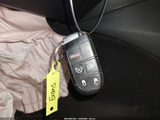 2019 CHRYSLER 300 2C3CCAKG0KH560396 Photo 10