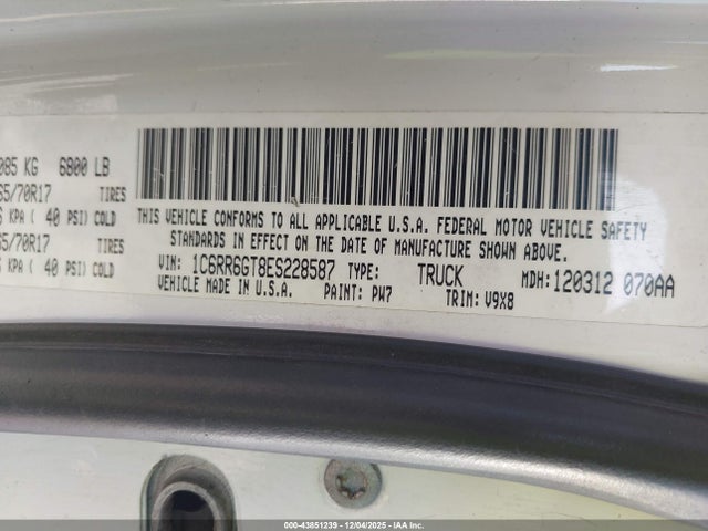 1C6RR6GT8ES228587 RAM 1500 Slt
