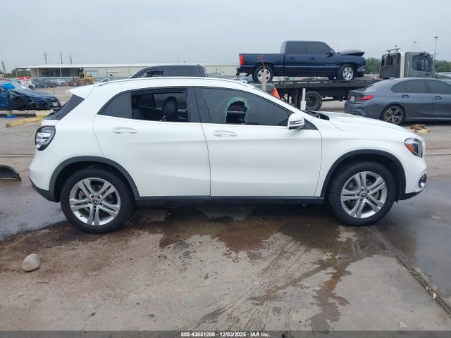 Mercedes-Benz GLA 250 2020 WDCTG4EBXLU027384 Image 13