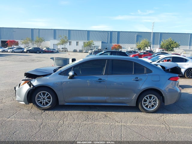 Продажа на аукционе авто 2021 Toyota Corolla Hybrid Le, vin: JTDEAMDE5MJ032605, номер лота: 43851309