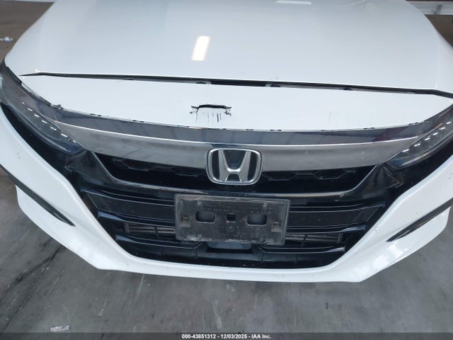 1HGCV2F99KA034579 Honda Accord Touring 2.0t
