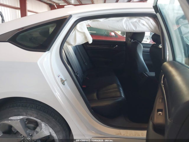 1HGCV2F99KA034579 Honda Accord Touring 2.0t