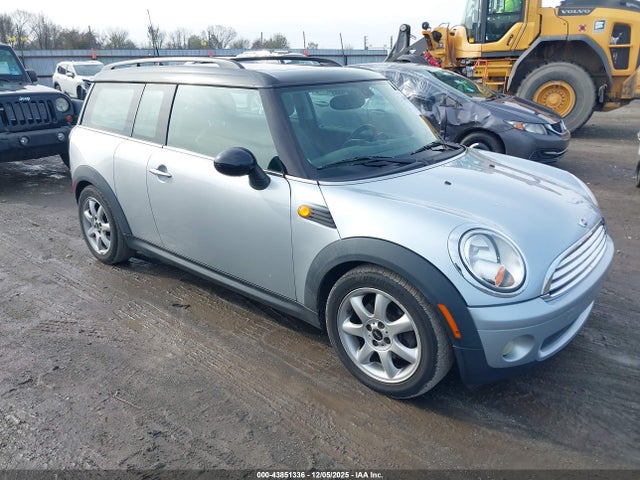 2009 MINI COOPER CLUBMAN WMWML33509TX50573