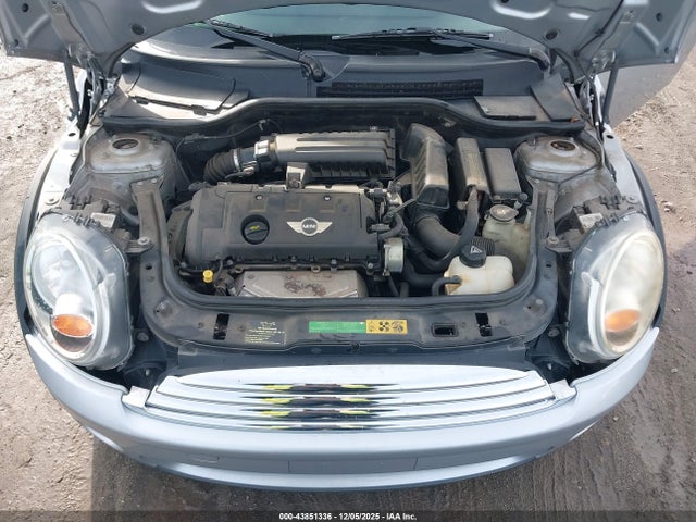 2009 MINI COOPER CLUBMAN WMWML33509TX50573 Photo 9