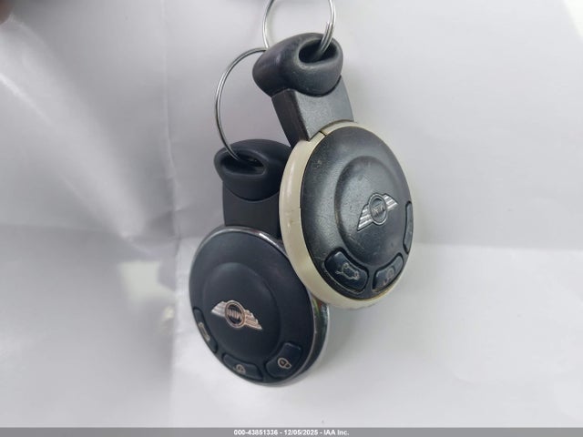 2009 MINI COOPER CLUBMAN WMWML33509TX50573 Photo 10