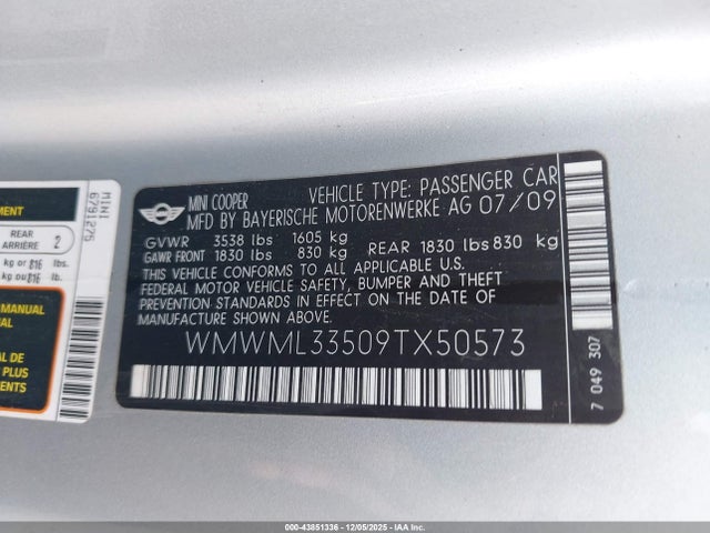 2009 MINI COOPER CLUBMAN WMWML33509TX50573 Photo 8
