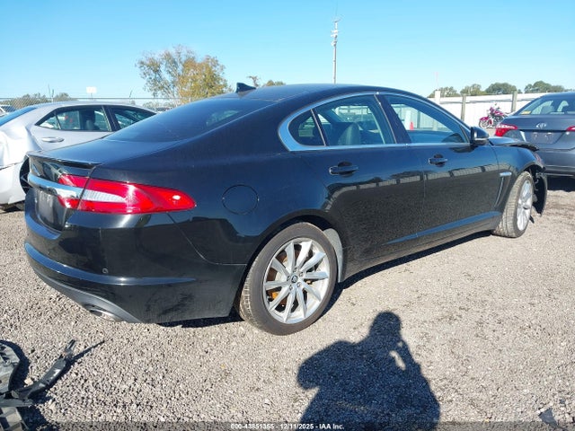 2013 JAGUAR XF SAJWA0ES2DPS63901 Photo 3