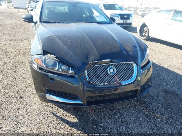 2013 JAGUAR XF SAJWA0ES2DPS63901 Photo 5