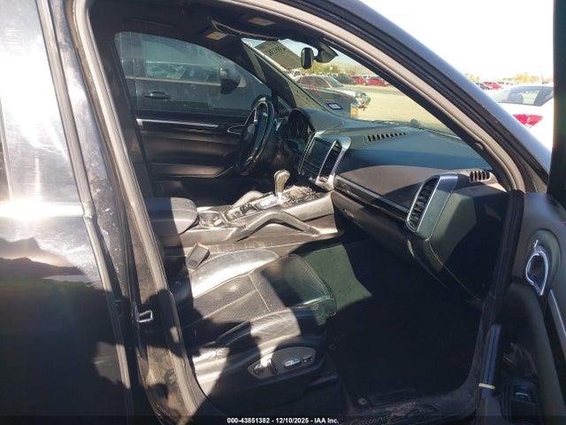 2012 PORSCHE CAYENNE WP1AB2A26CLA41700 Photo 4