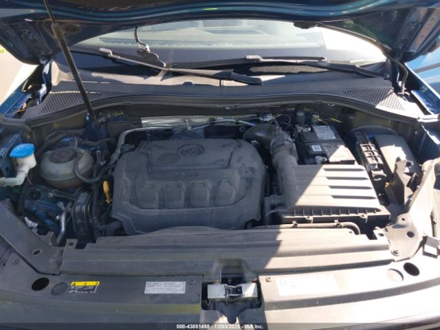2018 VOLKSWAGEN TIGUAN 3VV3B7AX2JM209929 Photo 9