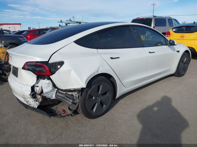 2023 TESLA MODEL 3 5YJ3E1EA8PF609418 Photo 3