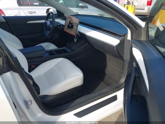 2023 TESLA MODEL 3 5YJ3E1EA8PF609418 Photo 4