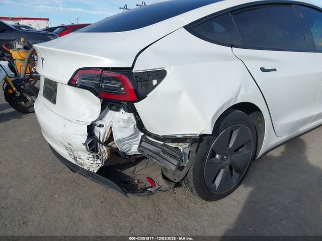 2023 TESLA MODEL 3 5YJ3E1EA8PF609418 Photo 5