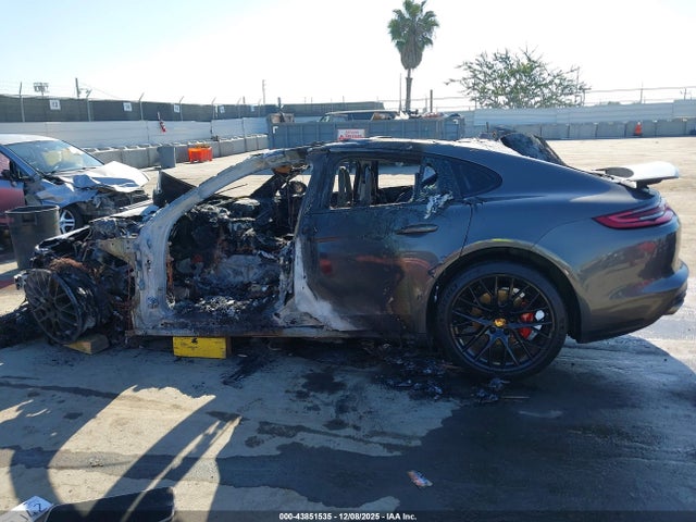 WP0AB2A72JL133204 Porsche Panamera 4s