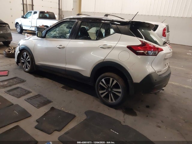 Nissan Kicks Sv Xtronic Cvt 2020 3N1CP5CV8LL544348 Image 3