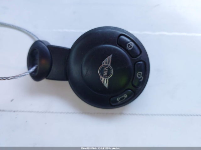 2009 MINI COOPER WMWMF33569TW78883 Photo 10