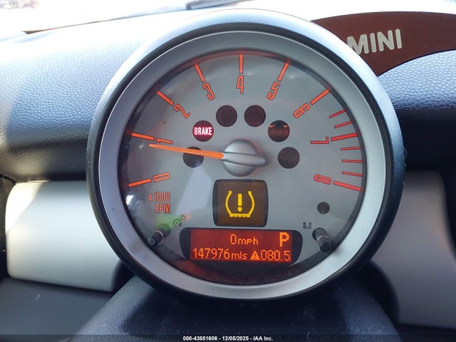 2009 MINI COOPER WMWMF33569TW78883 Photo 6