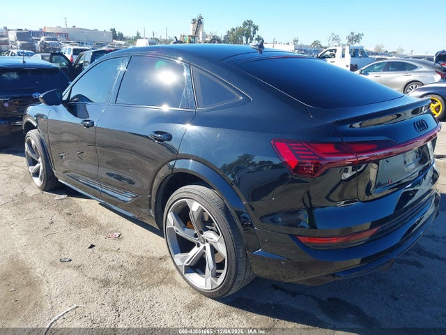 2023 AUDI E-TRON S SPORTBACK WA13CBGE3PB006904 Photo 2