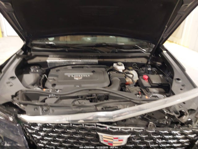 2024 CADILLAC XT4 1GYFZCR42RF190119 Photo 9