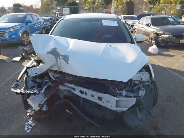Ford FOCUS SE 2017 1FADP3K20HL263702 Image 13