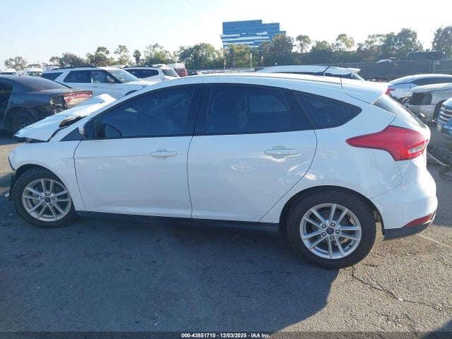 Ford FOCUS SE 2017 1FADP3K20HL263702 Image 15
