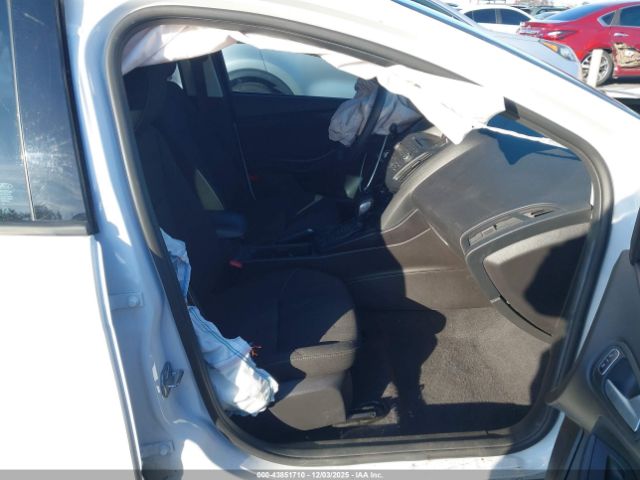 2017 FORD FOCUS 1FADP3K20HL263702 Photo 4