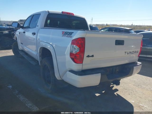 2016 TOYOTA TUNDRA 5TFDW5F13GX563896 Photo 2