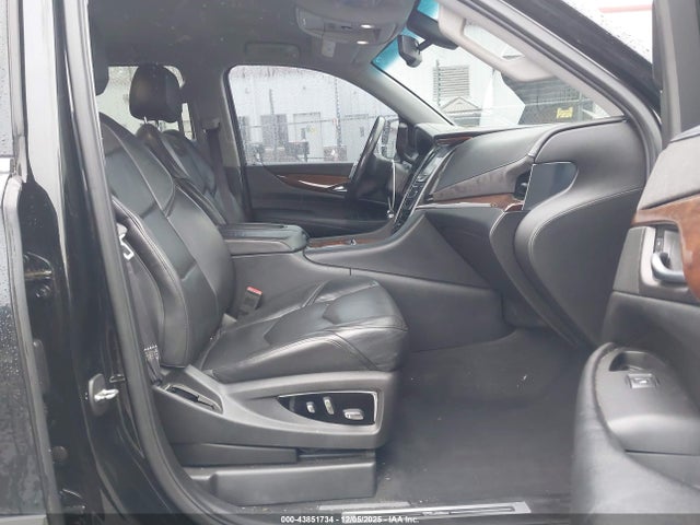 2017 CADILLAC ESCALADE ESV 1GYS3GKJ9HR158708 Photo 4