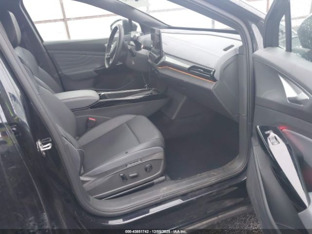 2023 VOLKSWAGEN ID.4 1V2WNPE83PC035545 Photo 4