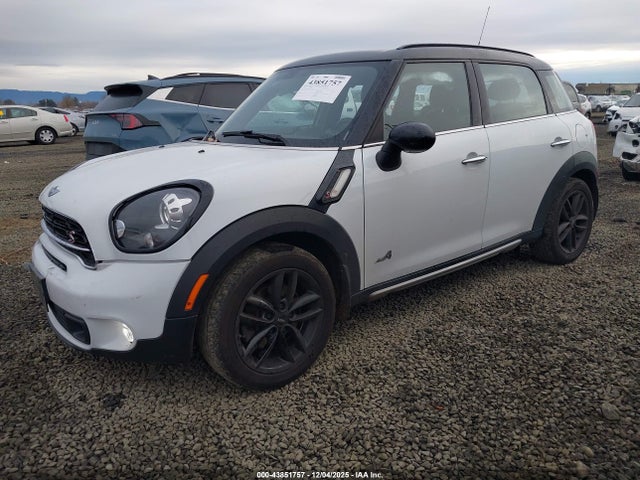 2016 MINI COUNTRYMAN WMWZC5C53GWU02523 Photo 1
