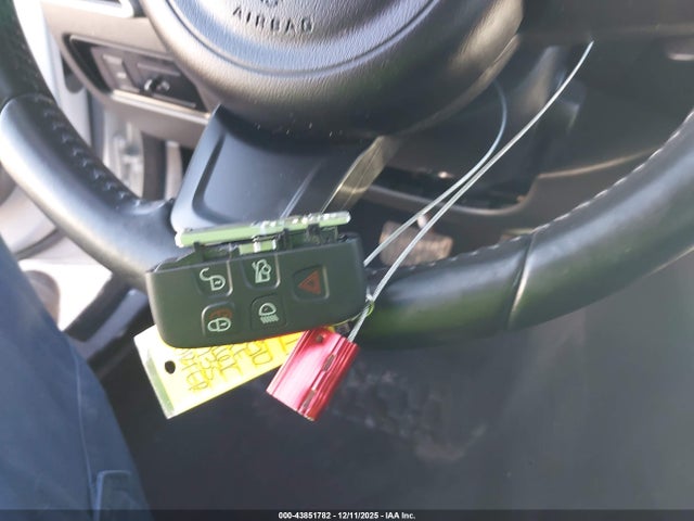 2017 JAGUAR XE SAJAD4BG5HA973831 Photo 10