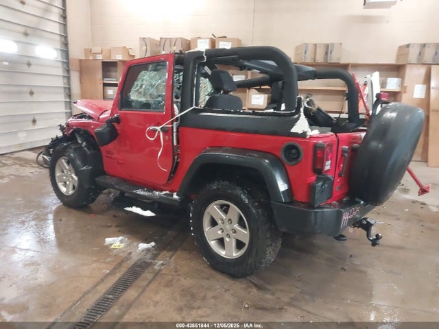 2014 JEEP WRANGLER 1C4AJWAG1EL162144 Photo 2