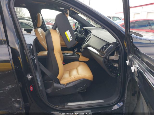 2018 VOLVO XC90 YV4A22PK6J1198433 Photo 4