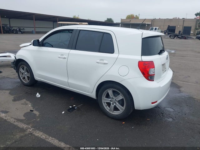 2011 SCION XD JTKKU4B44B1012730 Photo 2