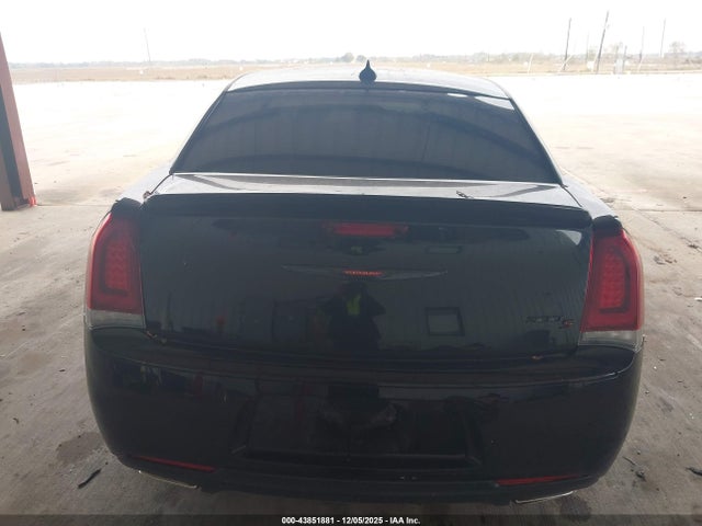 43851881 :رقم المزاد ، 2C3CCABG5MH601169 vin ، 2021 Chrysler 300 مزاد بيع