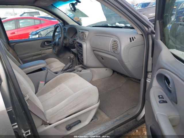 2005 CHEVROLET TRAILBLAZER 1GNDT13S952125805 Photo 4