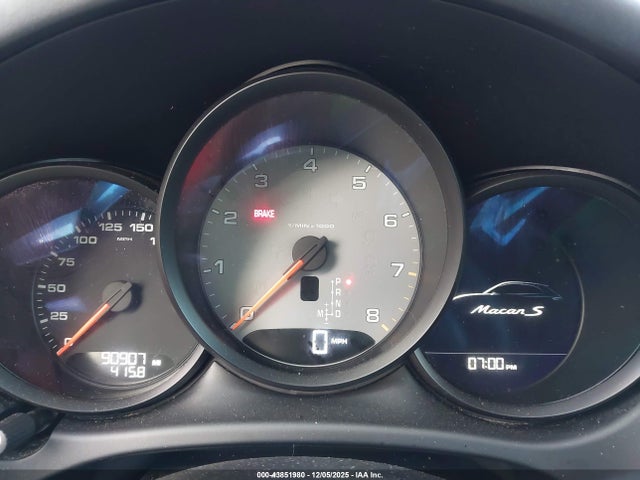 2018 PORSCHE MACAN WP1AB2A59JLB32225 Photo 6