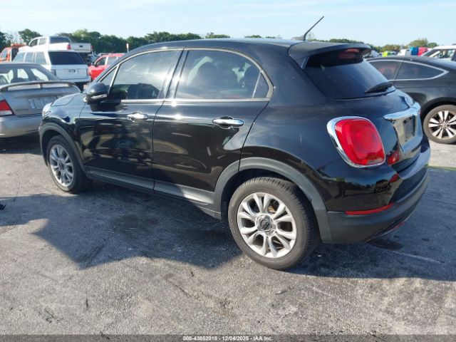 2016 FIAT 500X ZFBCFXBT9GP380617 Photo 2