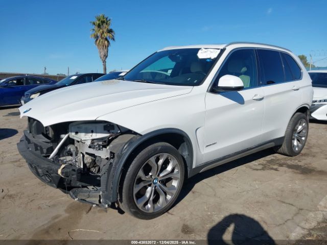 2018 BMW X5 5UXKR0C54J0Y03660 Photo 1