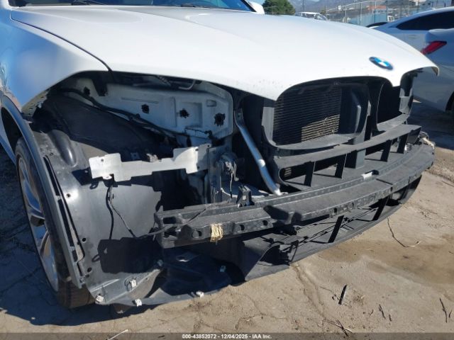 2018 BMW X5 5UXKR0C54J0Y03660 Photo 5