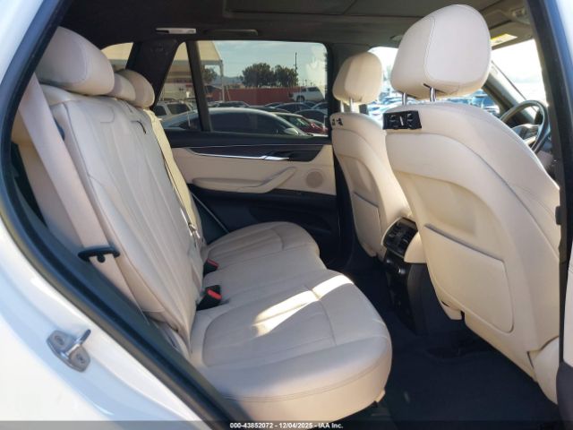 2018 BMW X5 5UXKR0C54J0Y03660 Photo 7
