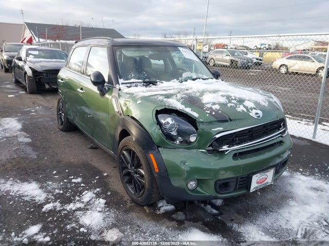 2015 MINI COUNTRYMAN WMWZC3C50FWP52677 Photo 0