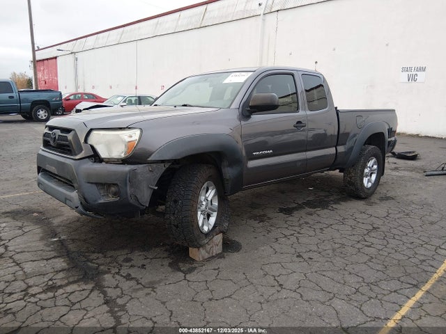Toyota Tacoma 2015 5TFUX4EN7FX030945 Image 2
